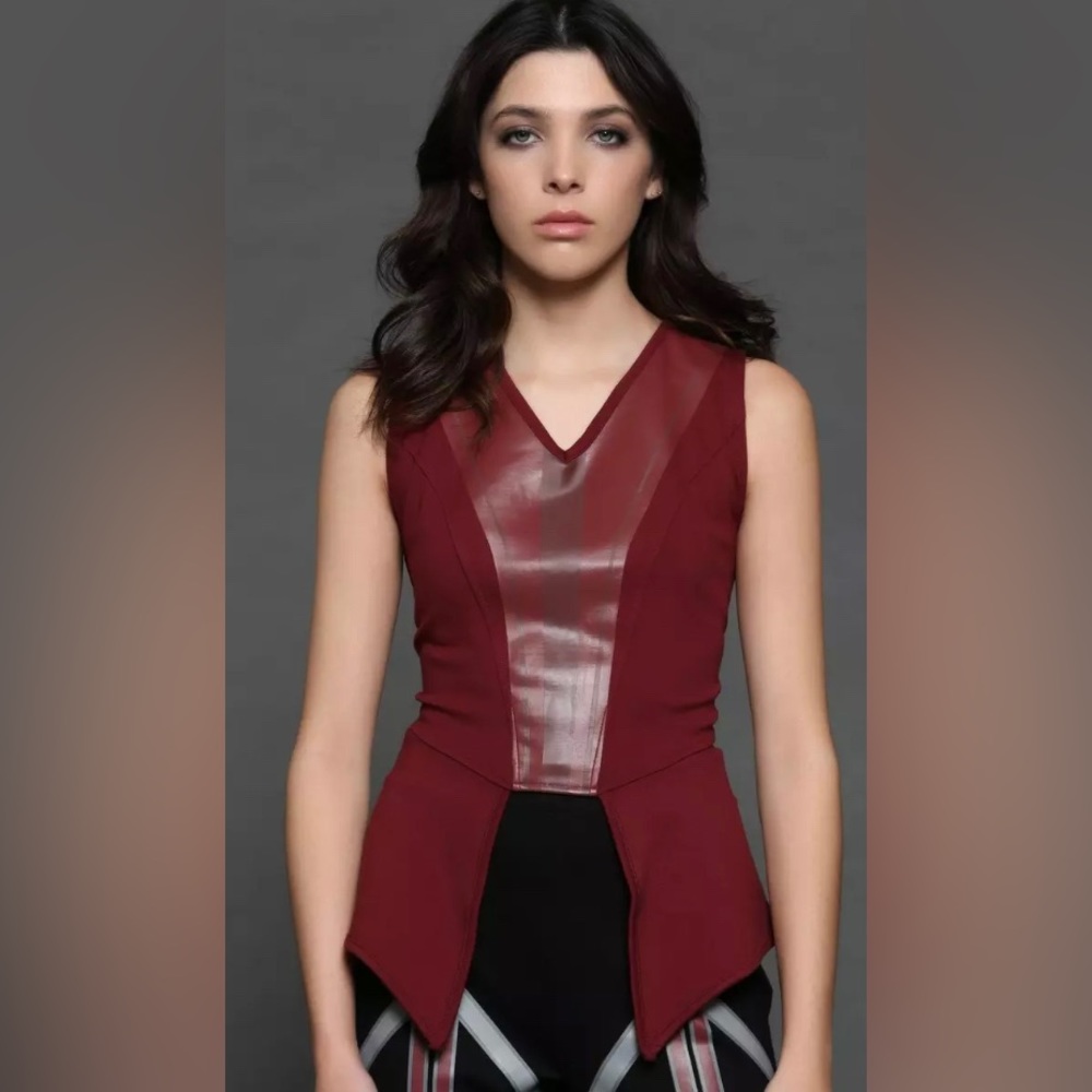 her universe wandavision top